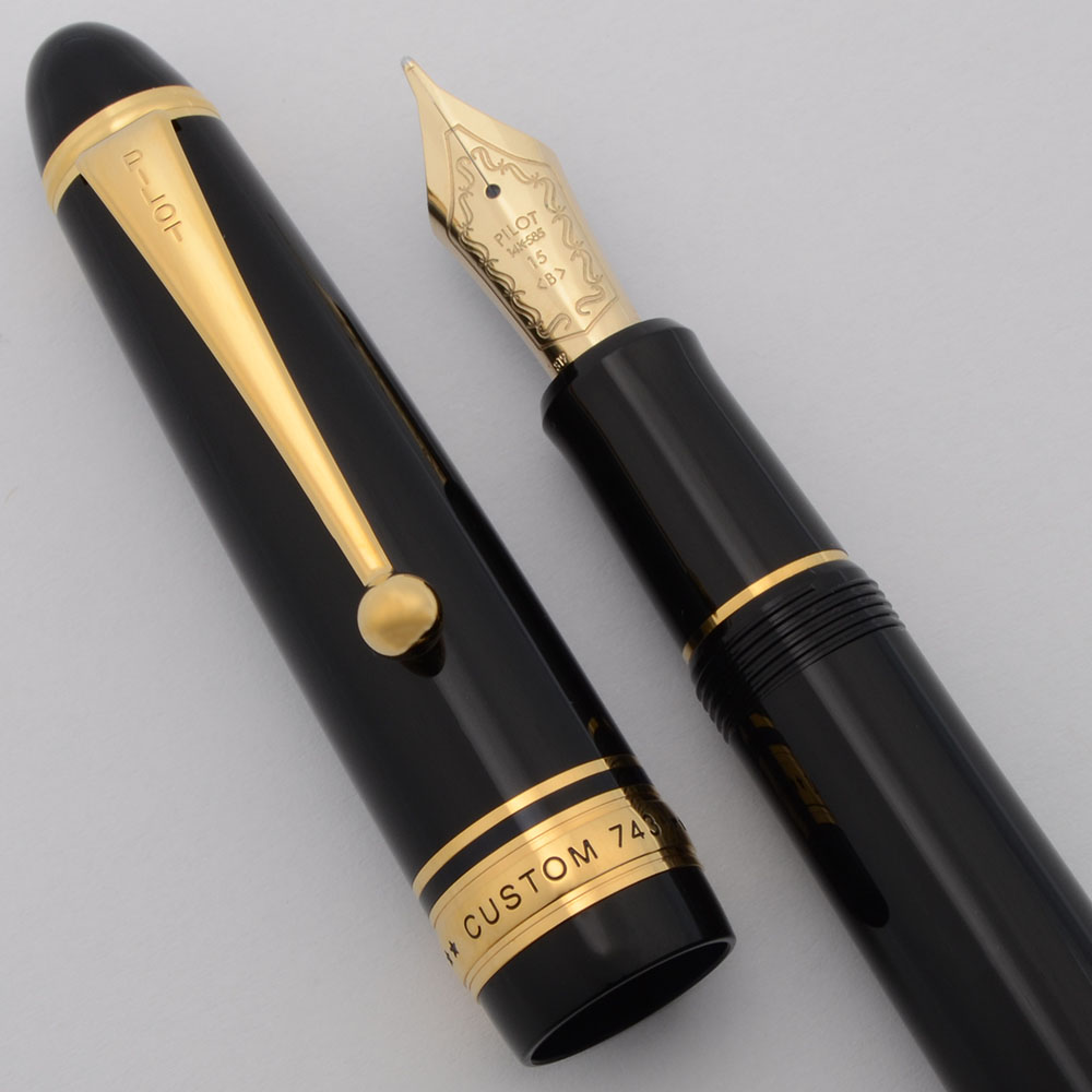 Pilot Namiki Custom 743 Fountain Pen (2019) - Black, Gold Trim
